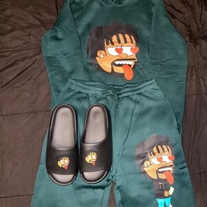 MARIBASED1 - BIG 48 Graphic Green One Piece Sweatsuit Set w/Slides